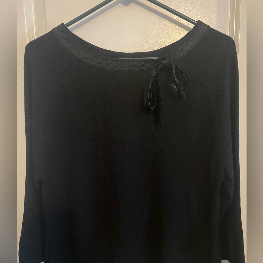 Vintage April Cornell Black with Bow Long Sleeve Top/Lightweight Sweater